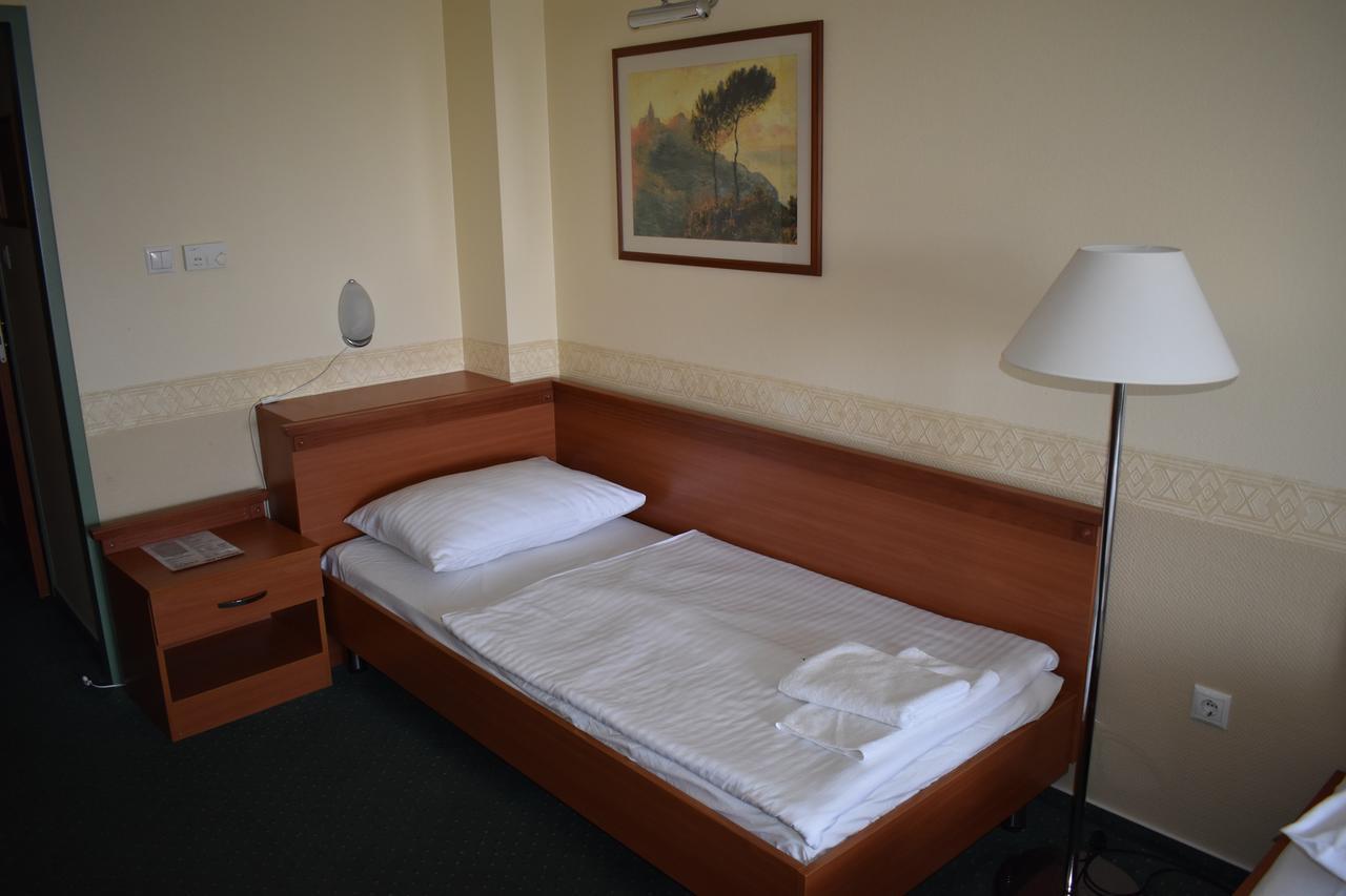 Paprika Panzio Bed and Breakfast Hegyeshalom Eksteriør billede